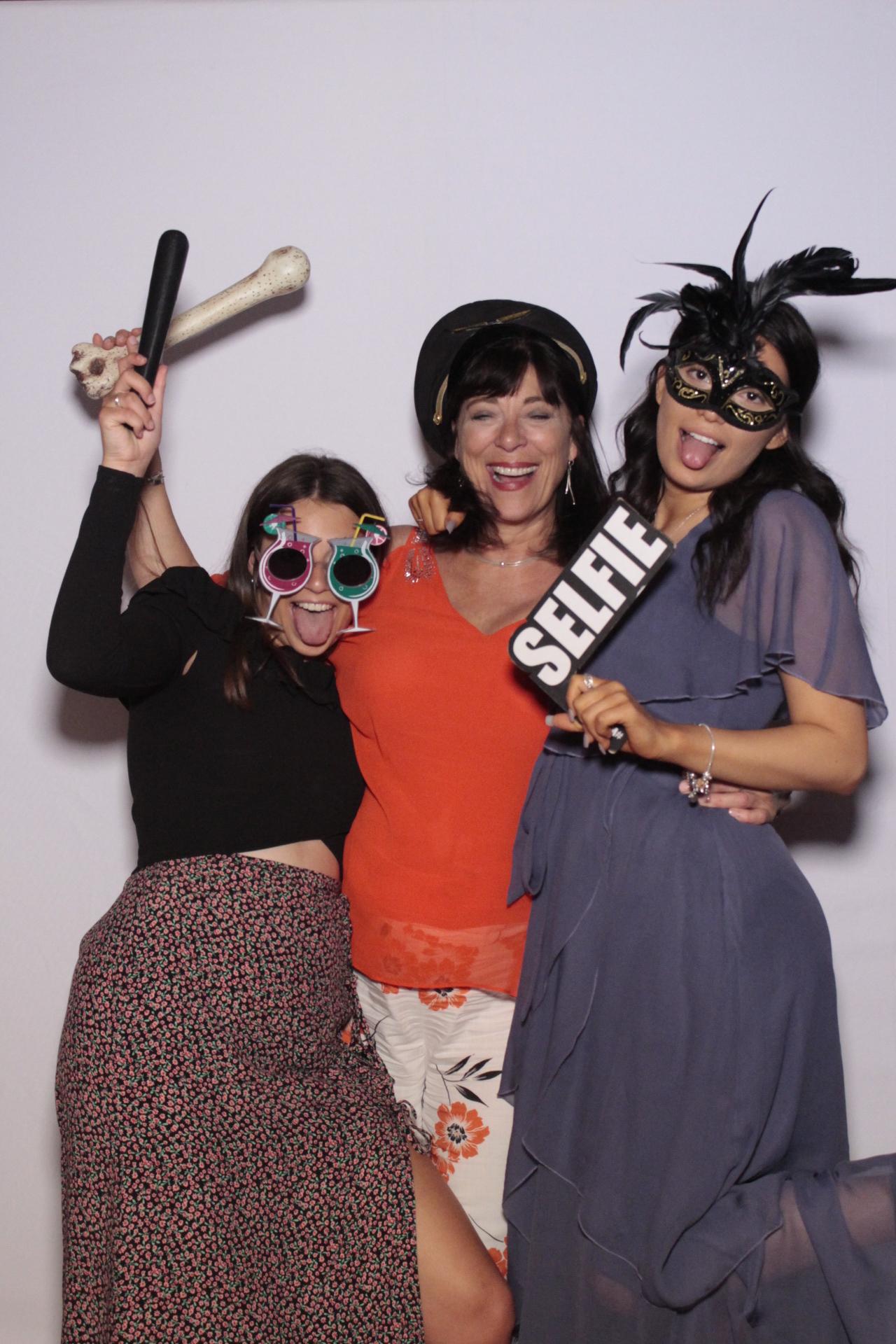 Debbie & Danny's Wedding | View more photos from the event at gallery.myphotoboothexperience.co.uk/u/MyPhotoBoothExperienceLtd/Debbie-Dannys-Wedding